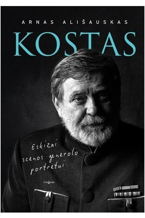 KOSTAS: eskizai scenos generolo portretui