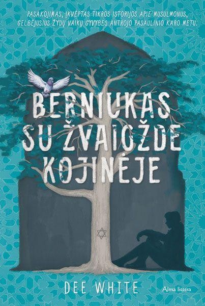 White D. Berniukas su žvaigžde kojinėje